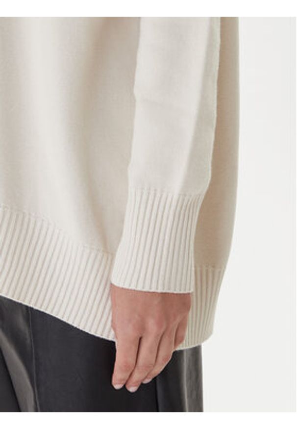 Kontatto Sweter 3M0822C Écru Relaxed Fit. Materiał: wiskoza