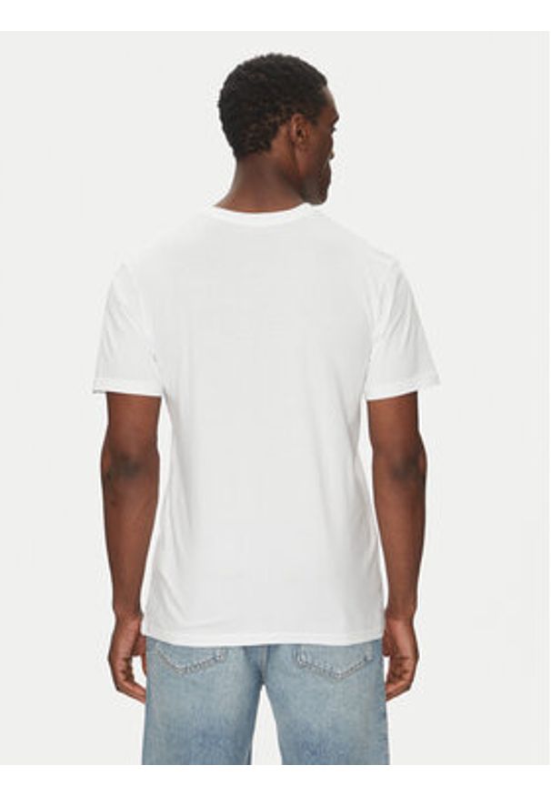 Quiksilver T-Shirt EQYZT08064 Biały Regular Fit. Kolor: biały. Materiał: bawełna