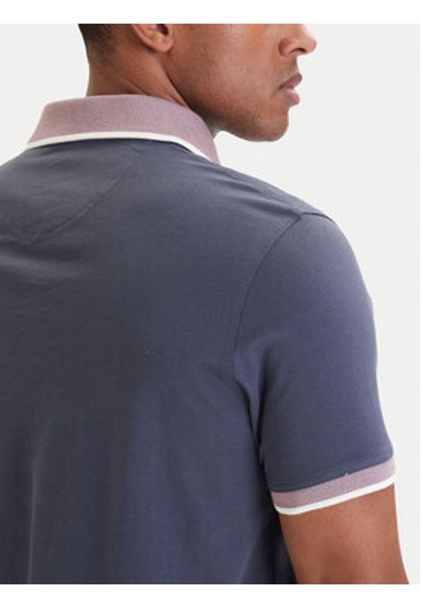 Barbour Polo Cornsay MML1281NY51 Granatowy Regular Fit. Typ kołnierza: polo. Kolor: niebieski. Materiał: bawełna