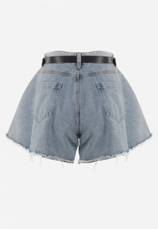 Born2be - Jasnoniebieskie Jeansowe Szorty o Luźnym Fasonie z Dodatkowym Paskiem Cilike. Okazja: na co dzień. Kolor: niebieski. Materiał: jeans. Sezon: lato. Styl: casual