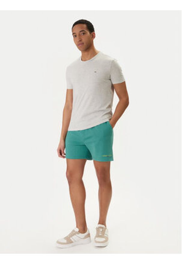 Tommy Jeans Szorty sportowe Contrast Linear DM0DM22697 Zielony Regular Fit. Kolor: zielony. Materiał: bawełna. Styl: sportowy