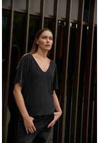 MOODO - Bluzka do noszenia na dwa sposoby czarna. Kolor: czarny. Materiał: wiskoza, elastan, poliamid #1
