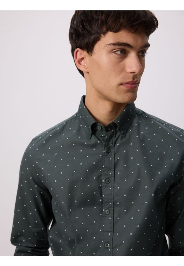 Reserved - Bawełniana koszula slim fit - ciemnozielony. Kolor: zielony. Materiał: bawełna