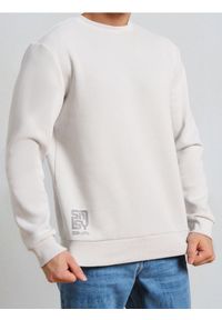 Sinsay - Bluza crewneck z napisem - kremowy. Kolor: kremowy. Wzór: napisy #1