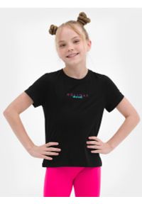 4F JUNIOR - T-shirt z nadrukiem dziewczęcy. Kolor: czarny. Materiał: bawełna. Wzór: nadruk