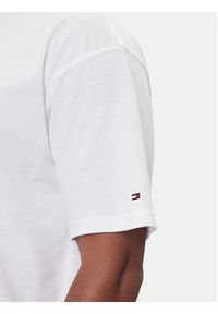 TOMMY HILFIGER - Tommy Hilfiger T-Shirt UM0UM03685 Biały Regular Fit. Kolor: biały. Materiał: bawełna