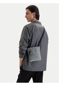 Calvin Klein Saszetka Bold Flatpack LV04D3178G Szary. Kolor: szary. Materiał: materiał #1
