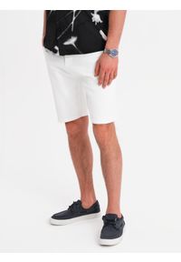 Ombre Clothing - Męskie denimowe szorty o klasycznym kroju – białe V1 OM-SRDS-0171 - XXL. Kolor: biały. Materiał: bawełna, jeans, skóra, elastan. Wzór: aplikacja. Sezon: lato. Styl: klasyczny #8
