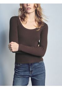 Reserved - Bawełniany longsleeve - ciemnobrązowy. Kolor: brązowy. Materiał: bawełna. Długość rękawa: długi rękaw