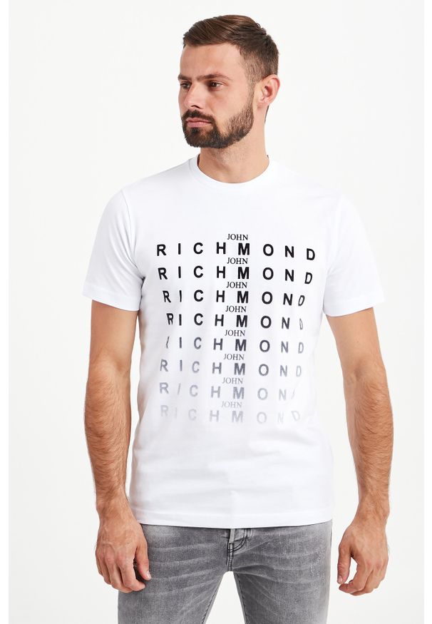 John Richmond - T-shirt Genna JOHN RICHMOND. Materiał: bawełna. Wzór: nadruk, napisy. Styl: elegancki