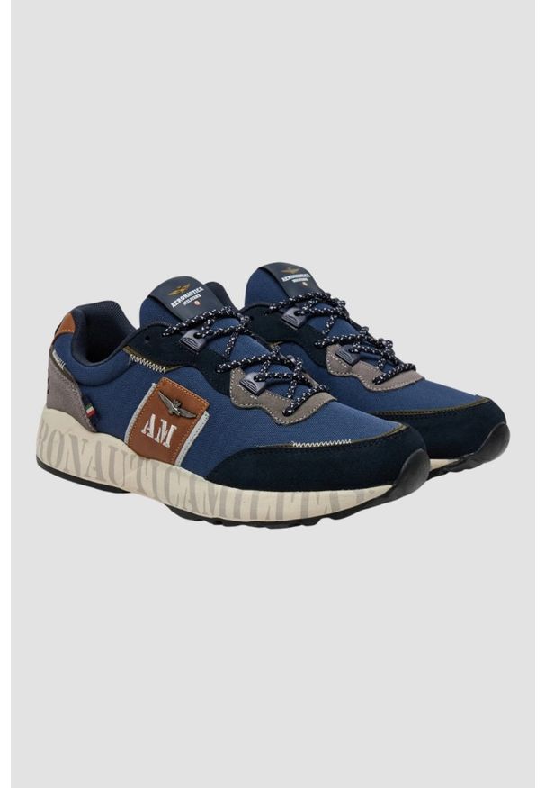 Aeronautica Militare - AERONAUTICA MILITARE Granatowe męskie sneakersy AM23. Okazja: na co dzień. Kolor: niebieski. Materiał: zamsz, tkanina. Wzór: nadruk, haft