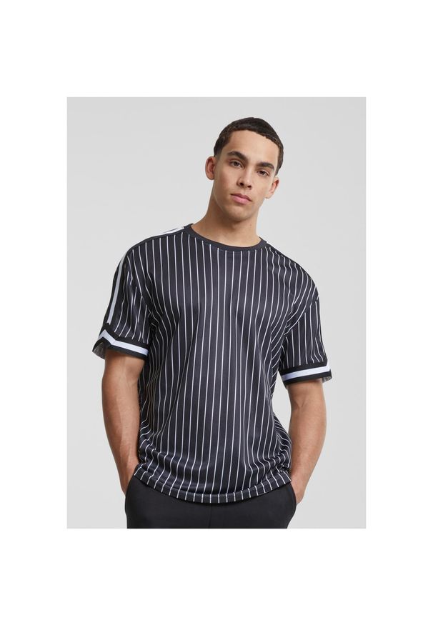 Oversizowy T-shirt z dzianiny w paski Urban Classics. Kolor: czarny, wielokolorowy, biały. Materiał: dzianina. Wzór: paski