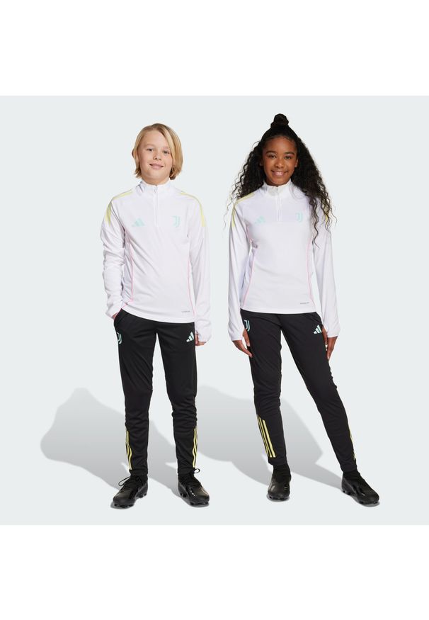 Adidas - Spodnie Juventus Tiro 25 Competition Training Kids. Kolor: czarny. Materiał: dresówka. Sport: fitness, piłka nożna