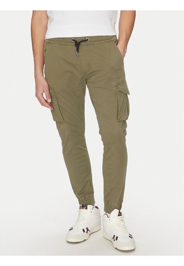 Alpha Industries Joggery Twill 116202 Zielony Regular Fit. Kolor: zielony. Materiał: bawełna