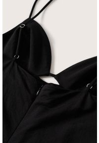 mango - Mango sukienka Vani kolor czarny maxi rozkloszowana. Kolor: czarny. Materiał: włókno. Długość rękawa: na ramiączkach. Typ sukienki: rozkloszowane. Długość: maxi