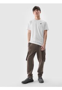4f - 4F T-shirt regular gładki męski - biały XXL. Okazja: na co dzień. Kolor: biały. Materiał: dzianina, bawełna, jersey. Długość rękawa: krótki rękaw. Długość: krótkie. Wzór: gładki. Styl: klasyczny, sportowy, casual