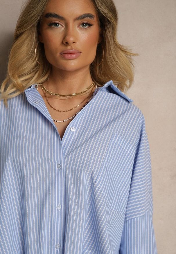 Renee - Jasnoniebieska Koszula z Bawełny o Kroju Oversize w Prążki ze Ściągaczem w Pasie Neoritia. Okazja: do pracy. Kolor: niebieski. Materiał: bawełna. Wzór: prążki. Styl: elegancki