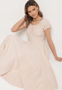 Born2be - Beżowa Sukienka z Bawełną Typu Hiszpanka z Ozdobnymi Bufkami Lunaleia. Okazja: na co dzień. Typ kołnierza: dekolt hiszpanka. Kolor: beżowy. Materiał: bawełna. Styl: casual, elegancki, klasyczny #4
