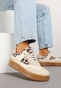 Renee - Beżowe Sneakersy w Stylu Kultowych Tenisówek w Panterkę Alumaya. Okazja: na co dzień. Kolor: beżowy. Materiał: jeans, skóra. Wzór: motyw zwierzęcy