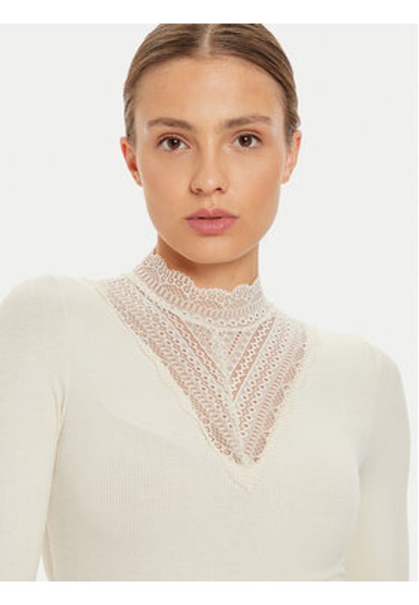 only - ONLY Bluzka Tilde 15207788 Beżowy Stretch Fit. Kolor: beżowy. Materiał: wiskoza
