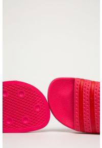 adidas Originals - Klapki. Kolor: różowy. Materiał: syntetyk, materiał, guma. Wzór: gładki. Wysokość obcasa: bez obcasa, niski #3
