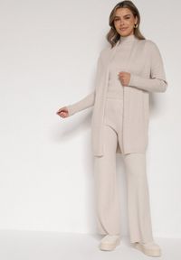 Born2be - Beżowy Dzianinowy Komplet z Wiskozą Spodnie Bluzka z Półgolfem i Kardigan Vetisena. Kolor: beżowy. Materiał: wiskoza, dzianina #3