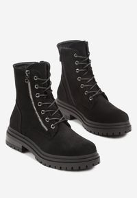 Born2be - Czarne Botki Typu Workery z Metalicznym Suwakiem Clatina. Okazja: na co dzień. Kolor: czarny. Materiał: skóra. Styl: casual #3
