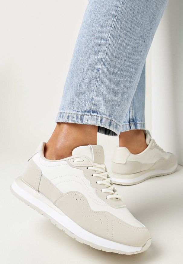 Born2be - Beżowe Sneakersy na Piankowej Podeszwie Dejana. Kolor: beżowy