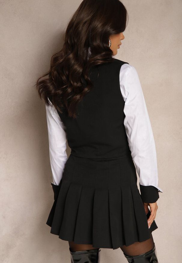 Renee - Czarny 3-Częściowy Komplet z Wiskozą w Eleganckim Stylu Koszula Kamizelka i Spódnico-Szorty z Plisami Zemika. Kolor: czarny. Materiał: wiskoza