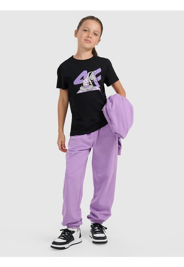 4f - 4F T-shirt regular z nadrukiem świątecznym dziewczęcy - czarny 122 (6-7 lat). Kolor: czarny. Materiał: materiał, bawełna, jeans, skóra. Wzór: nadruk. Sezon: lato. Styl: wizytowy