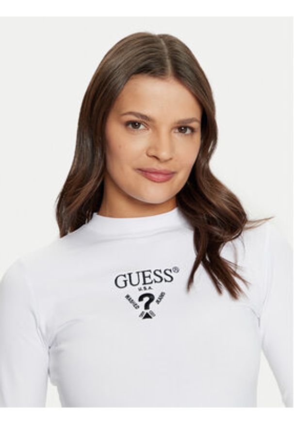Guess Bluzka Colette V4YI23 KCDH1 Biały Slim Fit. Kolor: biały. Materiał: bawełna