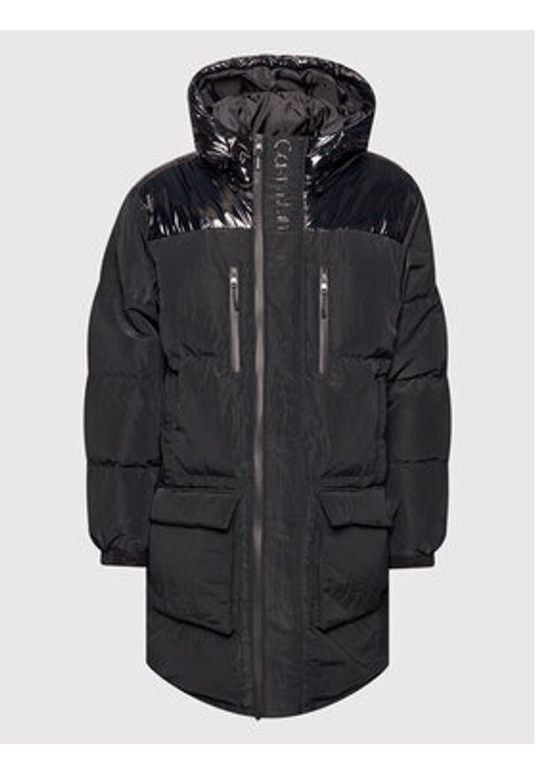 Calvin Klein Kurtka puchowa High Shine K10K107931 Czarny Regular Fit. Kolor: czarny. Materiał: syntetyk