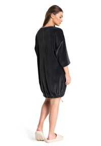 LaLupa - Welurowa sukienka tunika ze ściągaczem na dole. Materiał: welur. Wzór: nadruk. Typ sukienki: proste, oversize #2