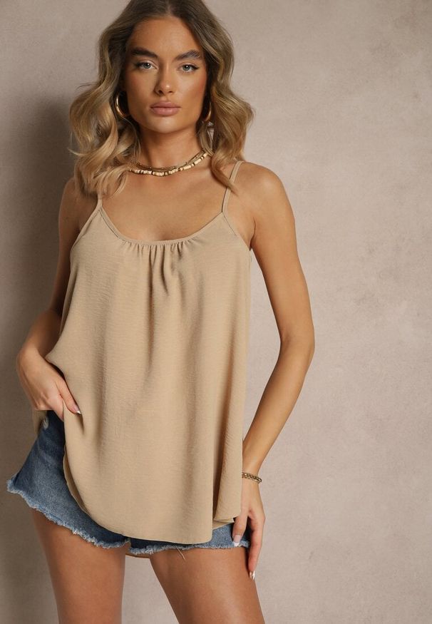 Renee - Beżowy Basicowy Top z Bawełną Thireldi. Kolor: beżowy. Materiał: bawełna. Sezon: lato