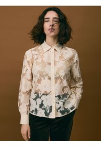 Reserved - Koszula z wiskozą - beżowy. Kolor: beżowy. Materiał: wiskoza