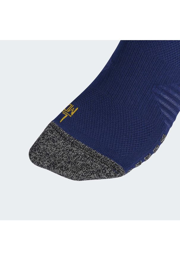 Adidas - Hiszpania 26 Skarpety domowe. Kolor: niebieski. Sport: piłka nożna