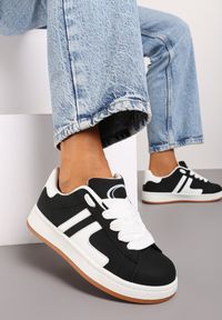 Born2be - Czarne Płaskie Sznurowane Sneakersy z Kontrastowymi Wstawkami Deliris. Okazja: na co dzień. Zapięcie: sznurówki. Kolor: czarny. Materiał: jeans. Obcas: na płaskiej podeszwie #5