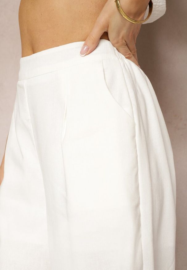 Renee - Białe Spodnie z Bawełny i Lnem High Waist Kolalia. Okazja: do pracy, na spotkanie biznesowe, na co dzień, na spacer. Stan: podwyższony. Kolor: biały. Materiał: bawełna, len. Sezon: lato. Styl: klasyczny, casual, biznesowy