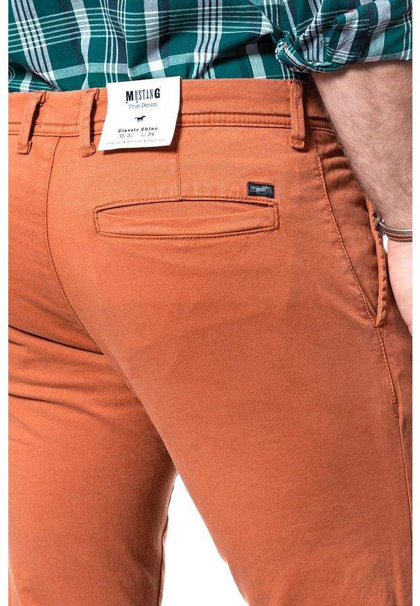 Mustang - MUSTANG SPODNIE MĘSKIE Classic Chino 1008451 3187. Materiał: materiał