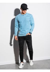 Ombre Clothing - Bluza męska bez kaptura bawełniana - błękitna B1173 - M. Typ kołnierza: bez kaptura. Kolor: niebieski. Materiał: bawełna. Wzór: aplikacja. Styl: klasyczny
