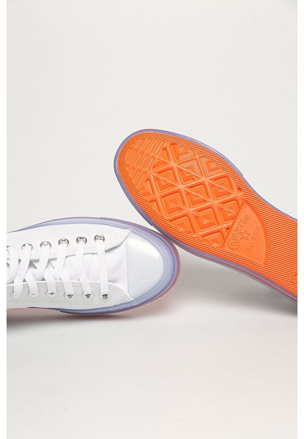 Converse - Tenisówki. Nosek buta: okrągły. Zapięcie: sznurówki. Kolor: biały. Materiał: guma