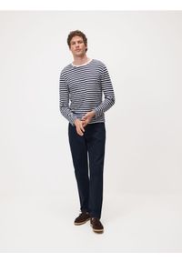 Reserved - Spodnie chino slim fit - granatowy. Kolor: niebieski. Materiał: bawełna, tkanina #1