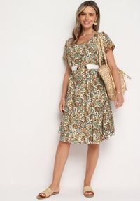 Born2be - Beżowo-Zielona Wiskozowa Sukienka Rozkloszowana we Wzór Paisley Mastis. Kolor: beżowy. Materiał: wiskoza. Wzór: paisley #7