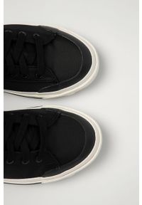 Diesel - Trampki. Nosek buta: okrągły. Zapięcie: sznurówki. Kolor: czarny. Materiał: syntetyk, materiał, guma. Szerokość cholewki: normalna #4