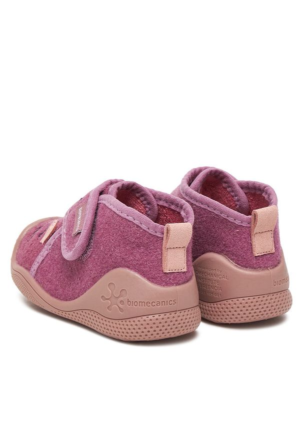 Kapcie Biomecanics. Kolor: fioletowy