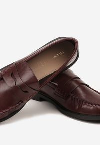 Renee - Bordowe Mokasyny Vices z Marszczeniem i Wkładką ze Skóry Naturalnej Mestia. Okazja: na co dzień. Kolor: czerwony. Materiał: skóra. Styl: klasyczny, casual, elegancki #4