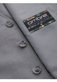 Ombre Clothing - Dopasowana męska kamizelka z rayonem i marmurkowymi guzikami – szara V3. Kolor: szary. Materiał: tkanina, poliester. Wzór: gładki, jednolity. Styl: elegancki #10