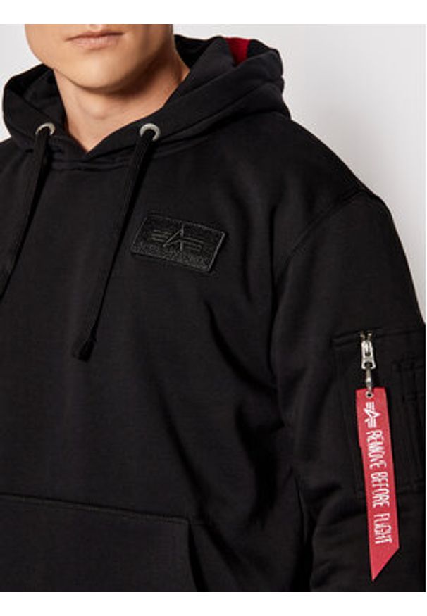 Alpha Industries Bluza Stripe 178314 Czarny Regular Fit. Kolor: czarny. Materiał: bawełna