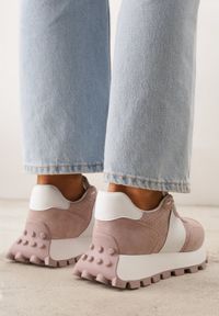 Renee - Różowe Zamszowe Sneakersy na Podeszwie Chunky z Perforowaną Cholewką Cezarlina. Okazja: na co dzień. Kolor: różowy. Materiał: zamsz. Szerokość cholewki: normalna #2
