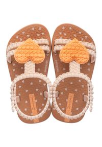 Ipanema Jr. sandały dziecięce brązowe rozmiar 21 w grochy. Kolor: brązowy. Wzór: grochy. Sezon: lato